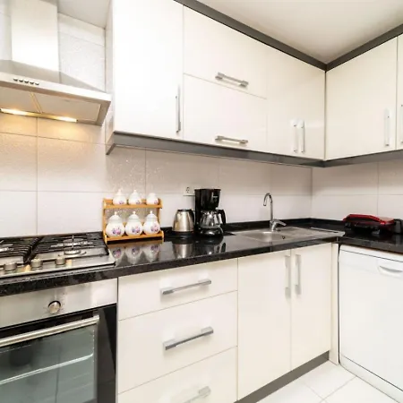 Exquisite Flat With Sea View Near Hadrian Gate Apartment Antalya
